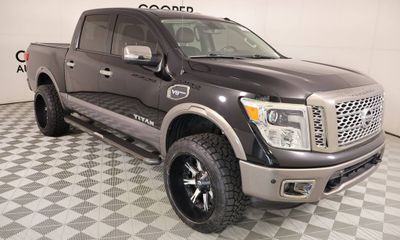 2017 Nissan Titan SV