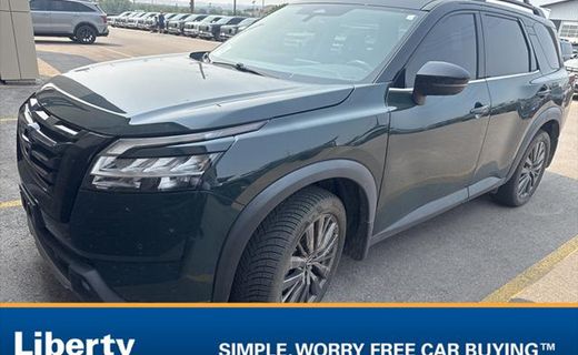 2022 Nissan Pathfinder SL