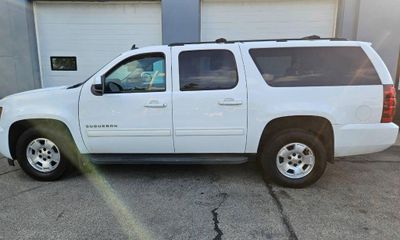 2014 Chevrolet Suburban LS