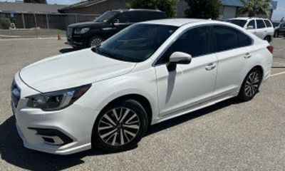 2018 Subaru Legacy Premium ES