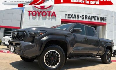 2024 Toyota Tacoma TRD OFF Road