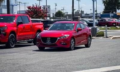 2018 Mazda MAZDA3 Sport