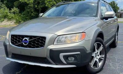 2015 Volvo XC70 Premier NON R