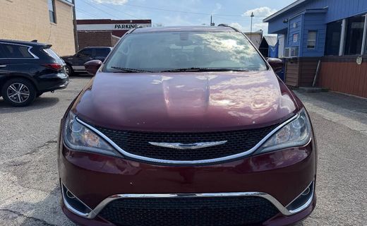 2017 Chrysler Pacifica Touring L Plus