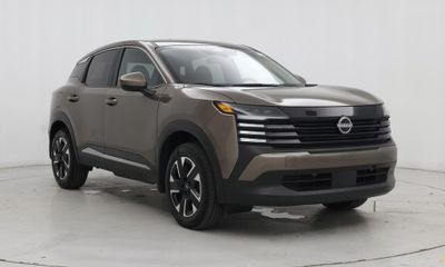 2025 Nissan Kicks MPV S
