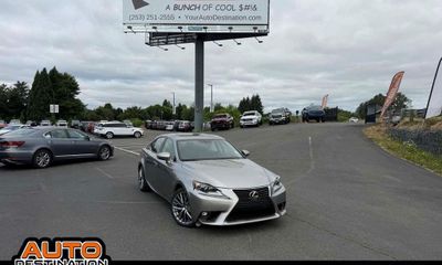 2015 Lexus IS Base