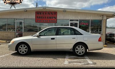 2000 Toyota Avalon XL