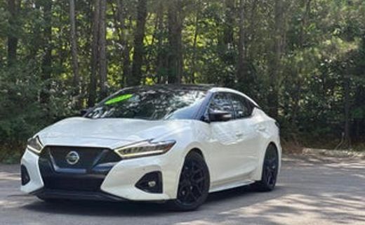 2022 Nissan Maxima SR