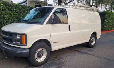 2000 Chevrolet Express G3500