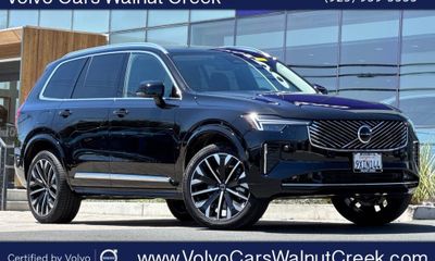 2026 Volvo XC90 Plus Bright