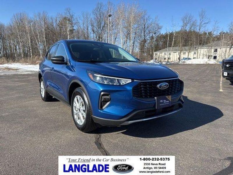 2023 Ford Escape — a typically priced live listing