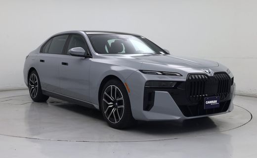2023 BMW 740I