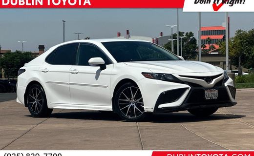 2024 Toyota Camry SE