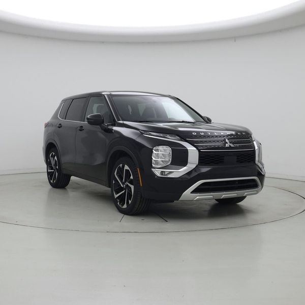 2024 Mitsubishi Outlander — a typically priced live listing