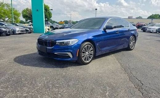 2019 BMW 530E