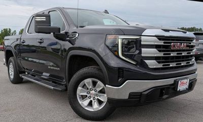 2023 GMC Sierra SLE