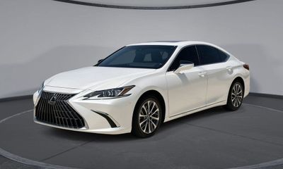 2023 Lexus ES 350 Base