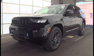2025 Jeep Grand Cherokee 4XE