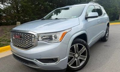 2017 GMC Acadia Denali