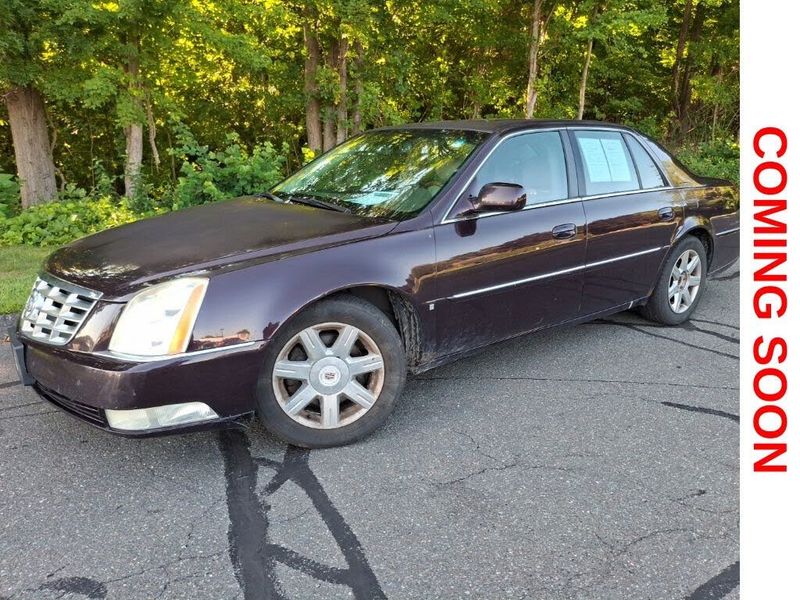 Representative 2008 Cadillac DTS photo