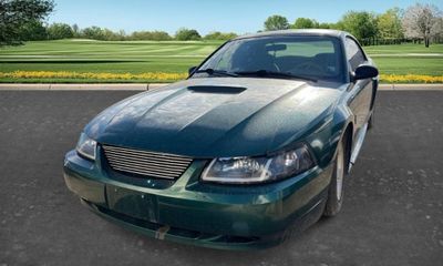 2001 Ford Mustang Base
