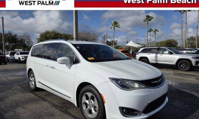 2017 Chrysler Pacifica Touring L Plus
