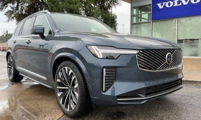 2026 Volvo XC90 Ultra Bright