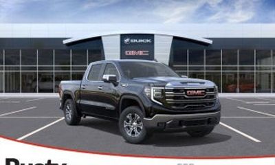 2026 GMC Sierra SLT