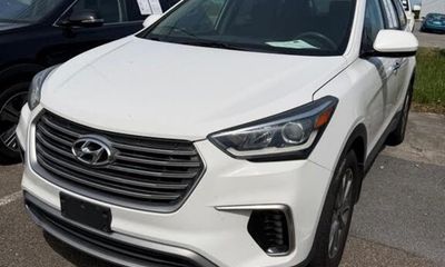 2018 Hyundai Santa FE SE Base