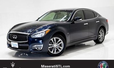 2016 Infiniti Q70 37