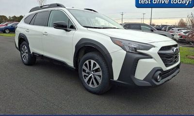 2023 Subaru Outback Premium