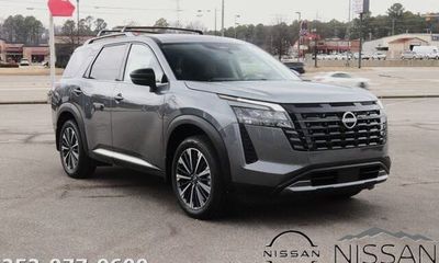 2026 Nissan Pathfinder Platinum