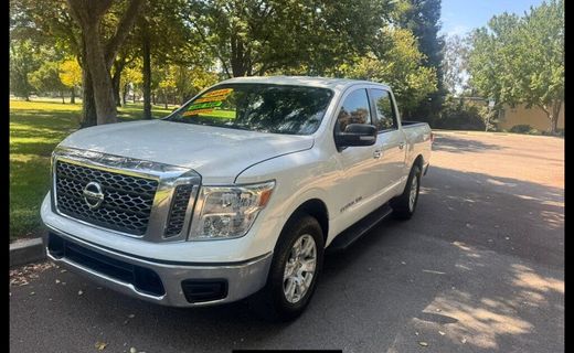 2018 Nissan Titan SV