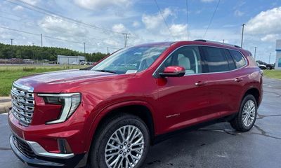 2026 GMC Acadia Denali