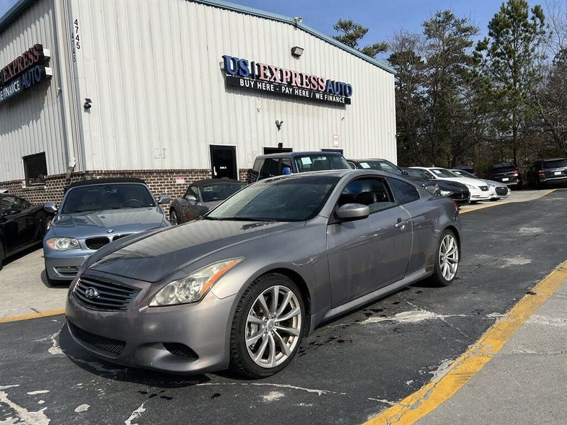 2008 Infiniti G37 — a typically priced live listing
