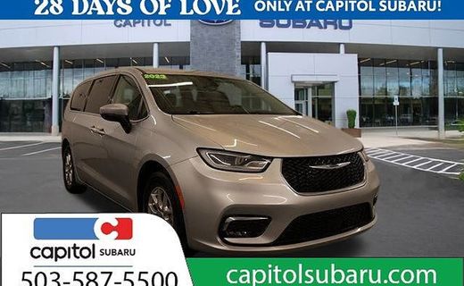 2023 Chrysler Pacifica Touring L