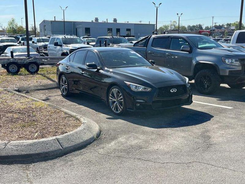 2023 Infiniti Q50 — a typically priced live listing