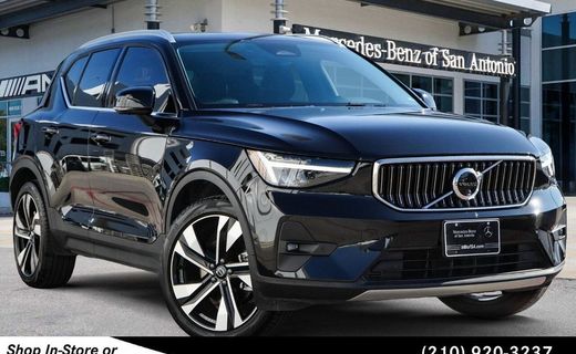 2023 Volvo XC40 Ultimate Bright