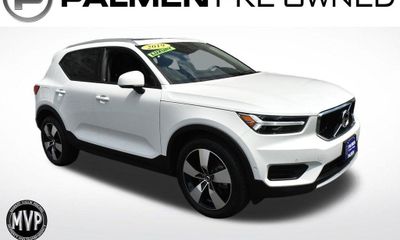 2019 Volvo XC40 R Design Momentum