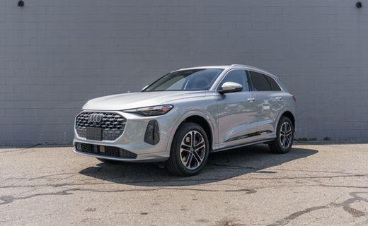 2025 Audi Q5 Quattro Premium