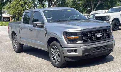 2025 Ford F-150 STX