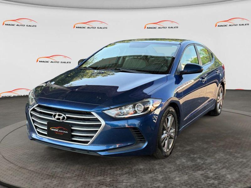 2017 Hyundai Elantra — a typically priced live listing