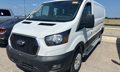 2025 Ford Transit LOW Roof