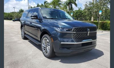 2026 Lincoln Navigator L Premier