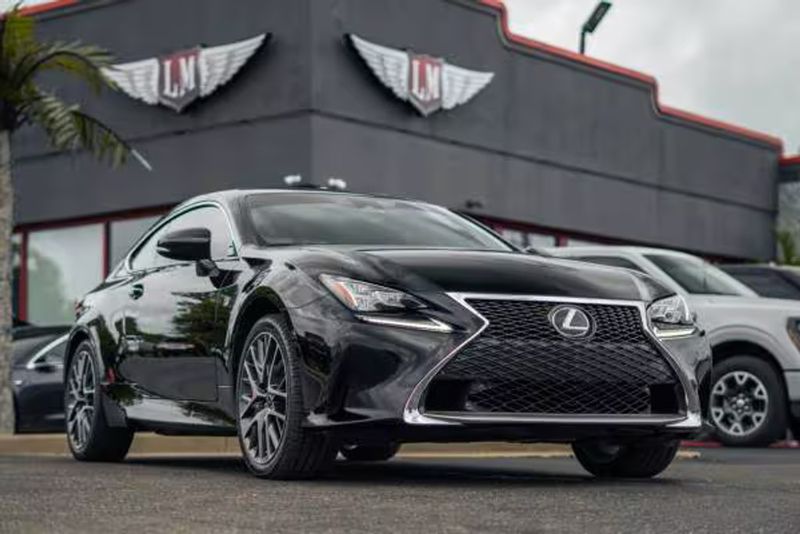 2018 Lexus RC — a typically priced live listing