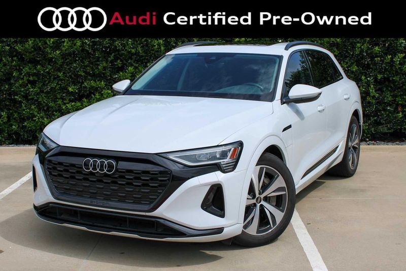 2024 Audi Q8 — a typically priced live listing