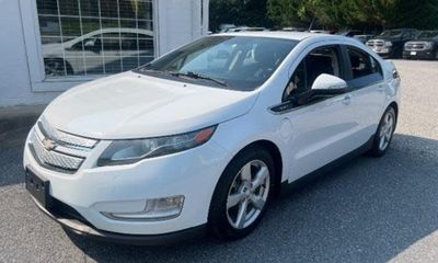 2014 Chevrolet Volt Standard