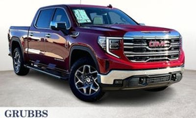 2026 GMC Sierra SLT