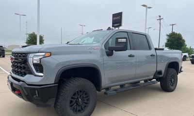 2024 Chevrolet Silverado HD ZR2