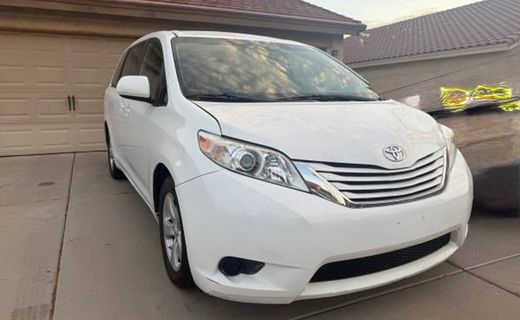2017 Toyota Sienna